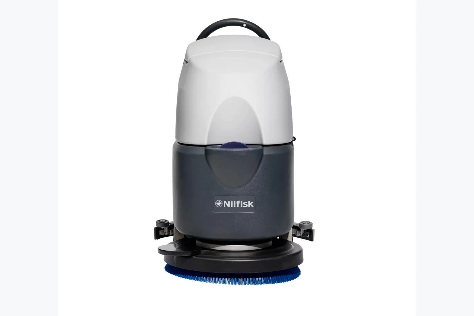 Поломоечная машина NILFISK SC530 GO LINE в работе
